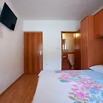 Pezo Apartment *