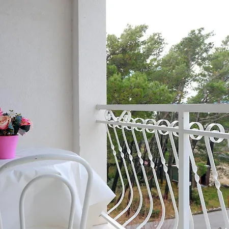 Apartment Pezo *