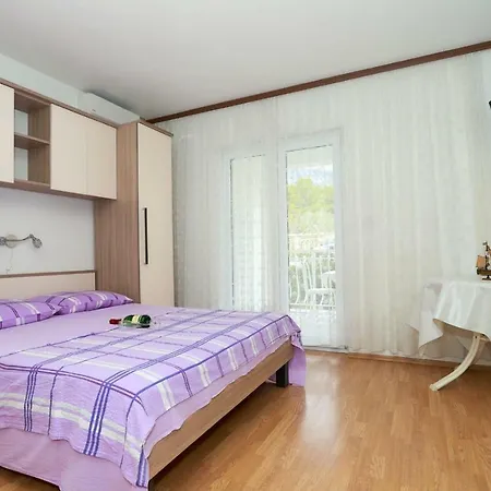 Pezo * Baška Voda