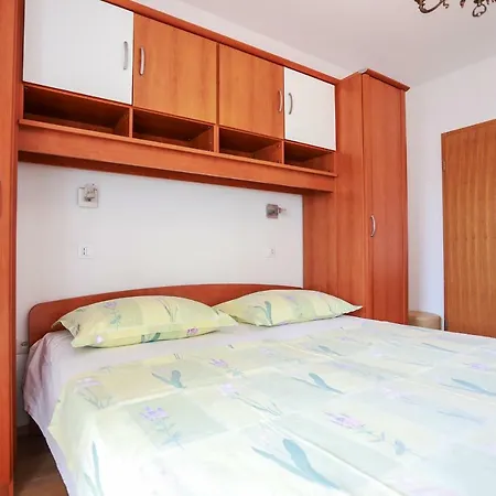 Apartament Pezo Baška Voda