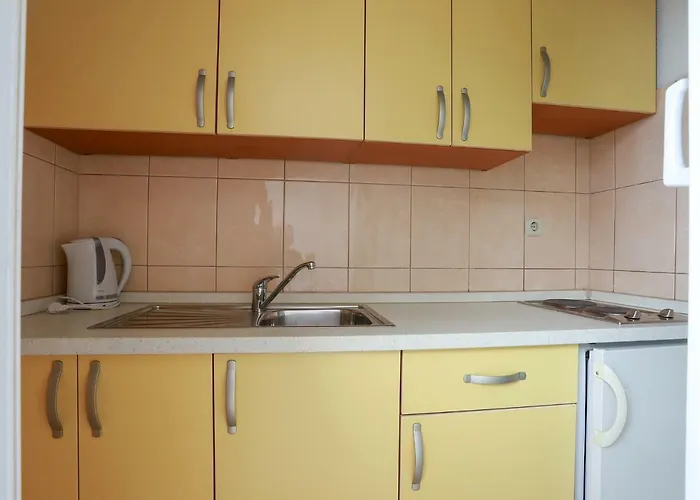 Pezo * Baška Voda